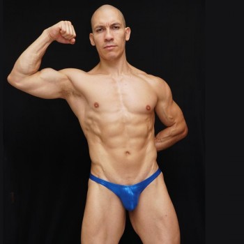 zunga fisicoculturismo hombre brillo azul