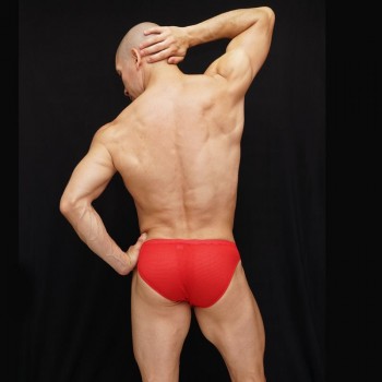 Suave slip de malla perforada para hombre color rojo